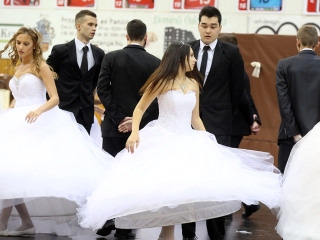 Szalagavató a Kereskedelmiben - fotó: Sándor Judit