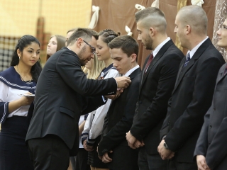 Szalagavató a Kereskedelmiben - fotó: Sándor Judit