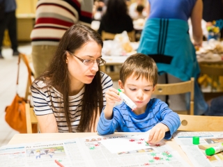 Kézműveskedés és táncház az MMK-ban - fotó: Ónodi Zoltán