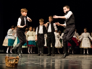 Dunaújvárosi Vasas Táncegyüttes Karácsonyi műsora - fotó: Ónodi Zoltán