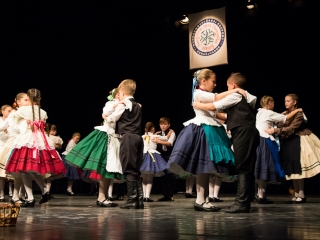 Dunaújvárosi Vasas Táncegyüttes Karácsonyi műsora - fotó: Ónodi Zoltán