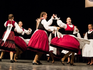 Dunaújvárosi Vasas Táncegyüttes Karácsonyi műsora - fotó: Ónodi Zoltán