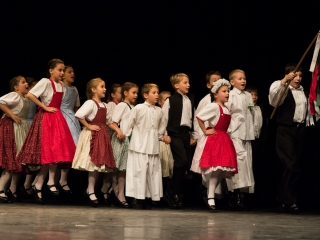 Dunaújvárosi Vasas Táncegyüttes Karácsonyi műsora - fotó: Ónodi Zoltán