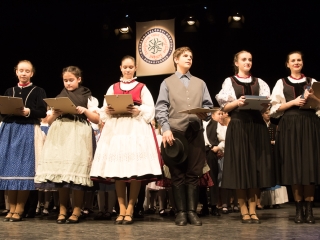 Dunaújvárosi Vasas Táncegyüttes Karácsonyi műsora - fotó: Ónodi Zoltán