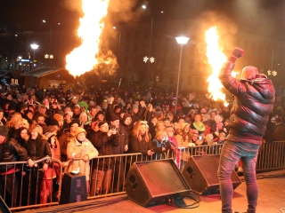 BÚÉK 2017 - Szilveszteri utcabál a Városháza téren - fotó: Sándor Judit