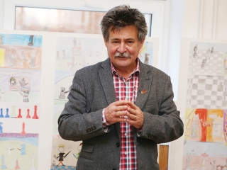 Sakkverseny a Petőfiben - fotó: Sándor Judit