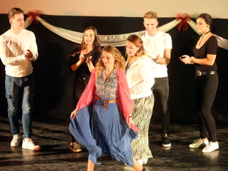 Szalagavató a Rostiban (2017) - fotó: Sándor Judit