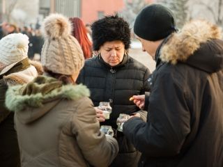 Nemzeti Gyásznap - Gyertyagyújtás a főtéren - fotó: Ónodi Zoltán