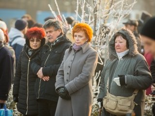 Nemzeti Gyásznap - Gyertyagyújtás a főtéren - fotó: Ónodi Zoltán