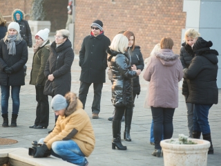 Nemzeti Gyásznap - Gyertyagyújtás a főtéren - fotó: Ónodi Zoltán