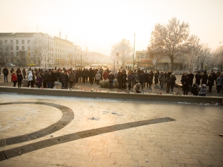 Nemzeti Gyásznap - Gyertyagyújtás a főtéren - fotó: Ónodi Zoltán