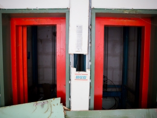 Takarítják a zöld SZTK-t - fotó: Ónodi Zoltán