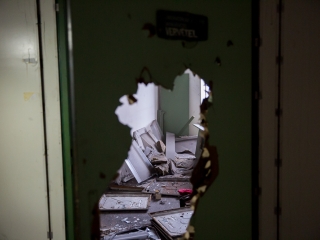 Takarítják a zöld SZTK-t - fotó: Ónodi Zoltán