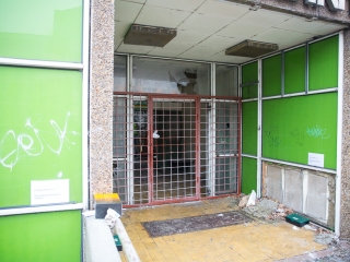 Takarítják a zöld SZTK-t - fotó: Ónodi Zoltán