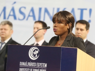 Egyetemi diplomaosztó - fotó: Sándor Judit