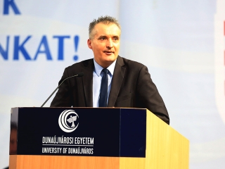 Egyetemi diplomaosztó - fotó: Sándor Judit