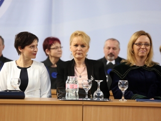 Egyetemi diplomaosztó - fotó: Sándor Judit