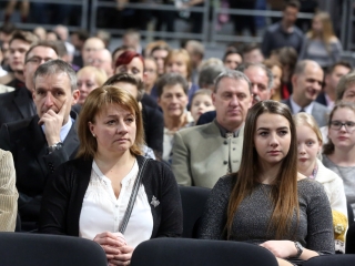 Bánkisok szalagavatója az egyetemen - fotó: Sándor Judit