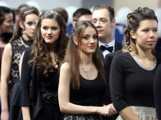 Bánkisok szalagavatója az egyetemen - fotó: Sándor Judit