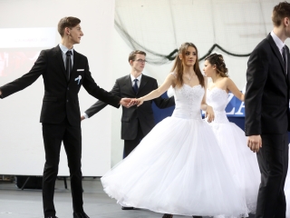 Bánkisok szalagavatója az egyetemen - fotó: Sándor Judit