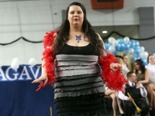 Bánkisok szalagavatója az egyetemen - fotó: Sándor Judit