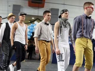 Bánkisok szalagavatója az egyetemen - fotó: Sándor Judit