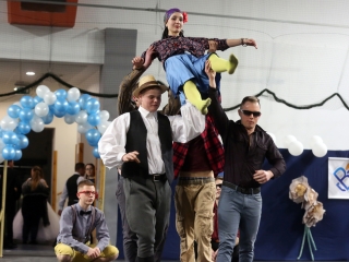 Bánkisok szalagavatója az egyetemen - fotó: Sándor Judit