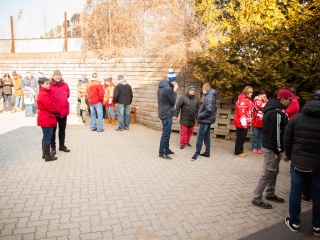 Szurkolói flashmob az Acélbikák edzésén - fotó: Ónodi Zoltán