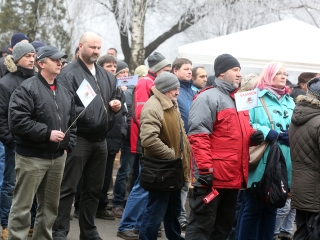 Tüntetés a Vasmű előtt - fotó: Sándor Judit