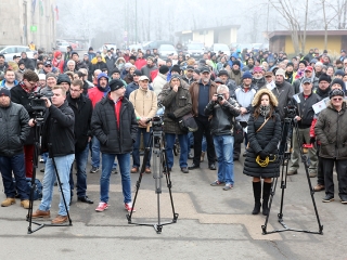 Tüntetés a Vasmű előtt - fotó: Sándor Judit