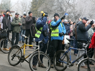 Tüntetés a Vasmű előtt - fotó: Sándor Judit