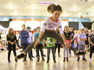 Farsang a Dózsa iskolában - fotó: Sándor Judit