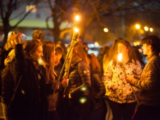 Ünnepi fáklyás felvonulás - fotó: Ónodi Zoltán