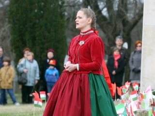 Március 15. - Ünnepség és koszorúzás a '48-as emlékműnél - fotó: Sándor Judit