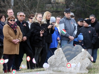 Március 15. - Ünnepség és koszorúzás a '48-as emlékműnél - fotó: Sándor Judit
