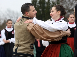 Március 15. - Ünnepség és koszorúzás a '48-as emlékműnél - fotó: Sándor Judit
