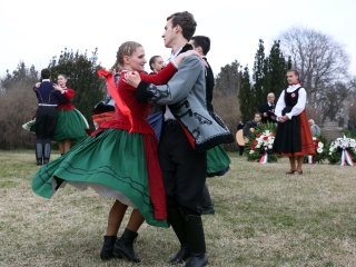 Március 15. - Ünnepség és koszorúzás a '48-as emlékműnél - fotó: Sándor Judit