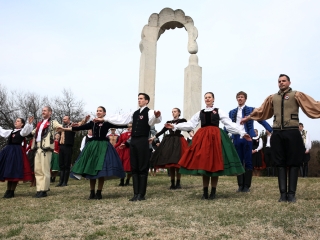 Március 15. - Ünnepség és koszorúzás a '48-as emlékműnél - fotó: Sándor Judit