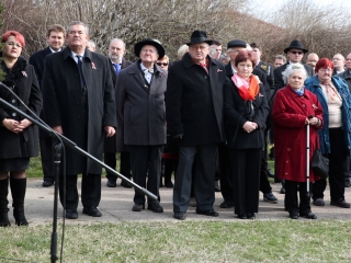 Március 15. - Ünnepség és koszorúzás a '48-as emlékműnél - fotó: Sándor Judit