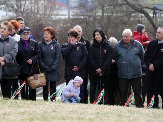 Március 15. - Ünnepség és koszorúzás a '48-as emlékműnél - fotó: Sándor Judit