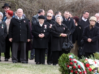 Március 15. - Ünnepség és koszorúzás a '48-as emlékműnél - fotó: Sándor Judit