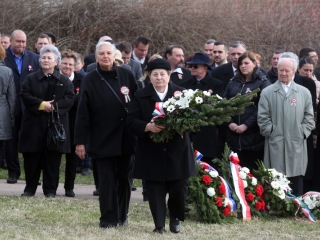 Március 15. - Ünnepség és koszorúzás a '48-as emlékműnél - fotó: Sándor Judit