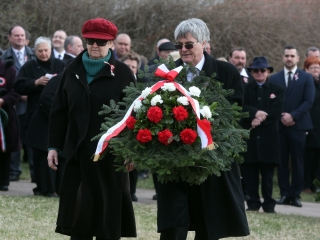 Március 15. - Ünnepség és koszorúzás a '48-as emlékműnél - fotó: Sándor Judit