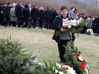 Március 15. - Ünnepség és koszorúzás a '48-as emlékműnél - fotó: Sándor Judit