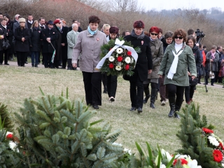 Március 15. - Ünnepség és koszorúzás a '48-as emlékműnél - fotó: Sándor Judit