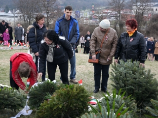 Március 15. - Ünnepség és koszorúzás a '48-as emlékműnél - fotó: Sándor Judit