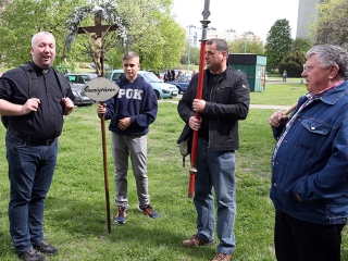 Nagypénteki keresztút - fotó: Sándor Judit