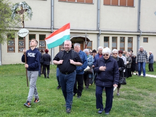 Nagypénteki keresztút - fotó: Sándor Judit
