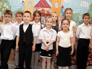 Anyák napja az Aranyalma oviban - fotó: Sándor Judit