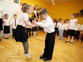 Anyák napja az Aranyalma oviban - fotó: Sándor Judit